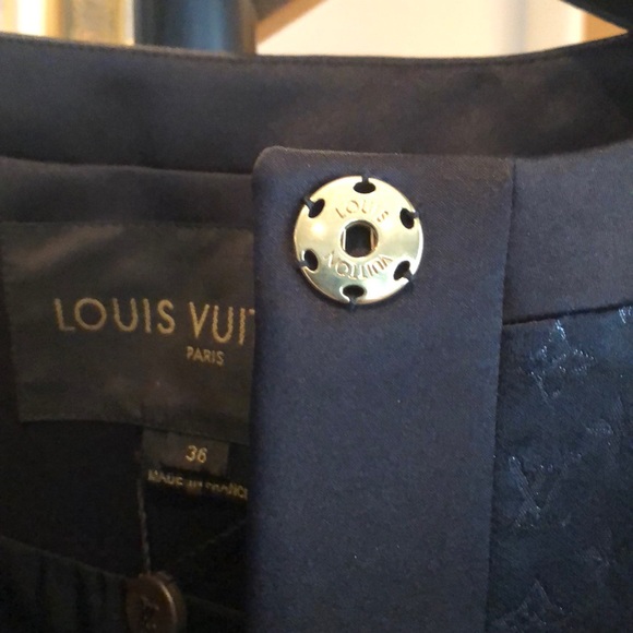 Authentic Louis Vuitton coat - Picture 15 of 16